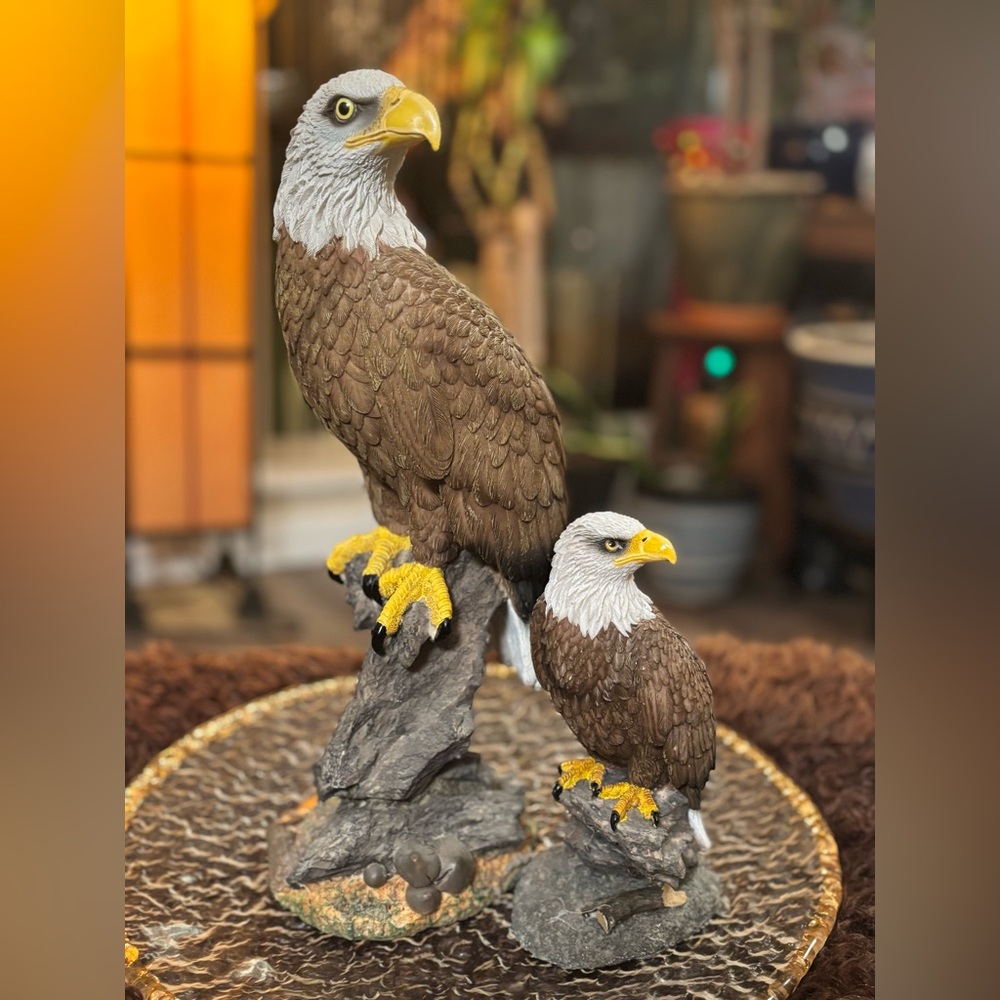 Majestic Eagle Guardian Pair Sculpture • Expressive Resin Decor • 15.5” & 8.5”
